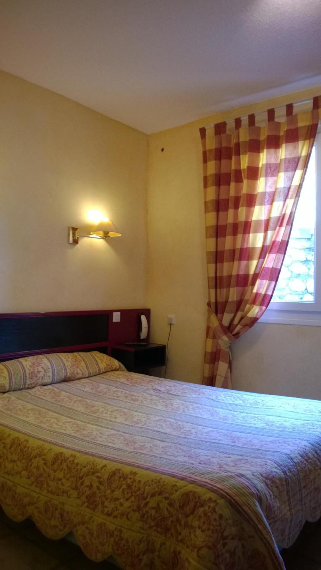Hotel Les Cavalets Bauduen Habitación foto